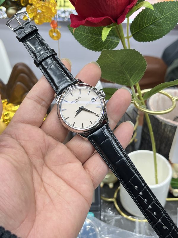 Réplique Patek Philippe Calatrava 5227G 001 Montre Homme 40MM – Image 9