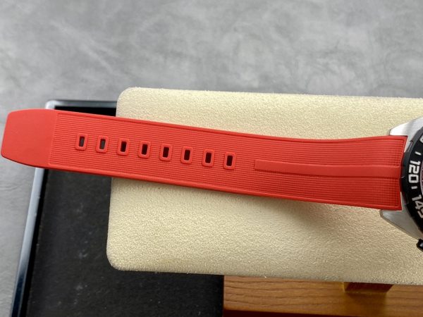 Tag Heuer Formula 1 Chronographe Quartz Cadran Rouge CAZ101AN.FT8055 43MM – Image 10