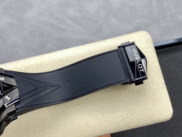418.CX.1107.RX.MXM22 Hublot Big Bang Sang Bleu II Black Magic – Image 3