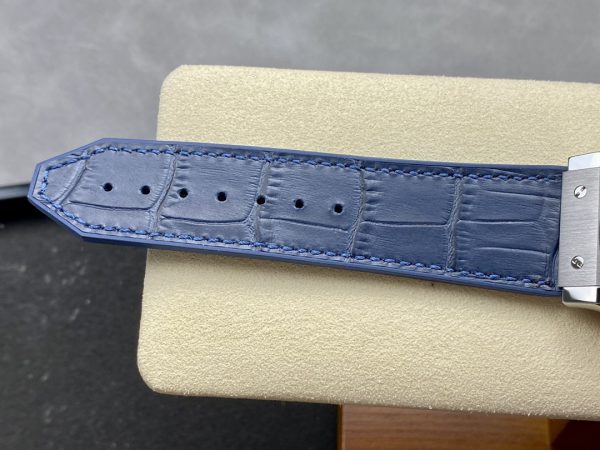 542.NX.7170.LR Hublot Classic Fusion Automatique Bleu – Image 11