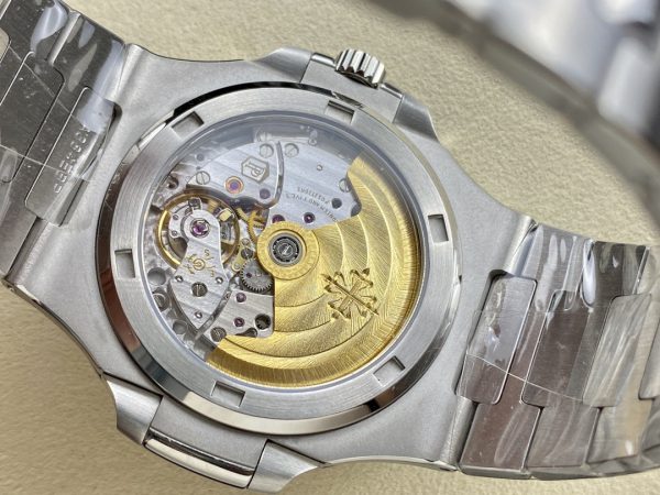 Réplique Patek Philippe Nautilus 5711 1A Cadran Bleu 40mm Montre Homme – Image 3