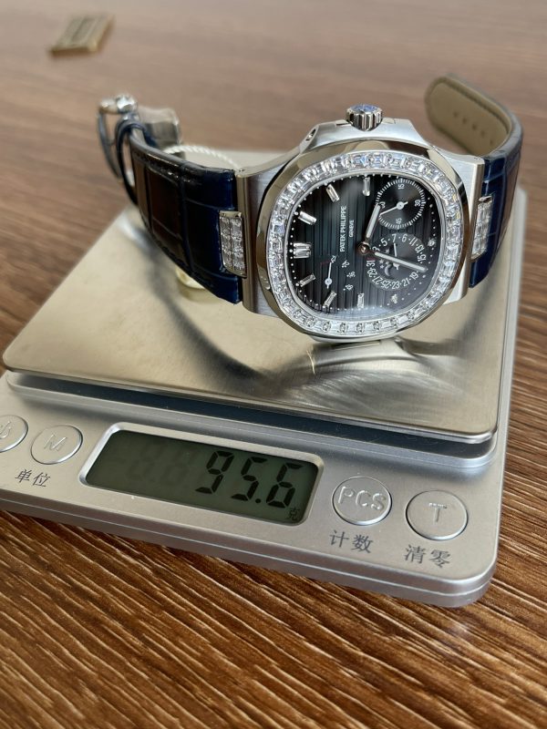 Patek Philippe Nautilus Phases de Lune Noir 5724G 001 40mm – Image 10