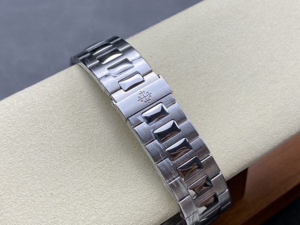 Patek Philippe Nautilus 5711 111P 001 Montre Réplique 40MM – Image 10