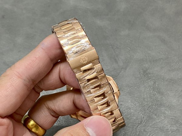 Patek Philippe Nautilus 5711 1R 001 Montre Réplique 40MM – Image 10