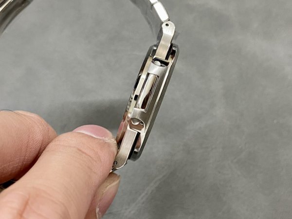 Réplique Patek Philippe Nautilus 5711 1A 011 Cadran Blanc Montre Homme 40mm – Image 11