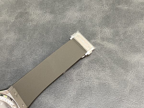 Hublot Classic Fusion Cadran Gris 42mm Montre Hommes Réplique – Image 9