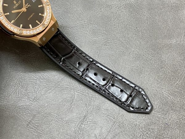 565.OX.1480.LR.1204 Hublot Classic Fusion Automatique 38mm – Image 10