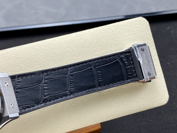 511.NX.2611.LR Hublot Classic Fusion Automatique – Image 11