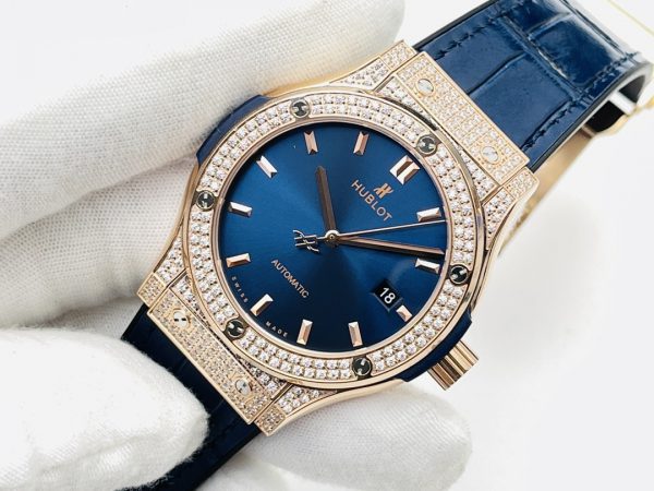 Hublot Classic Fusion 542.OX.1181.LR.1704 42mm – Image 4