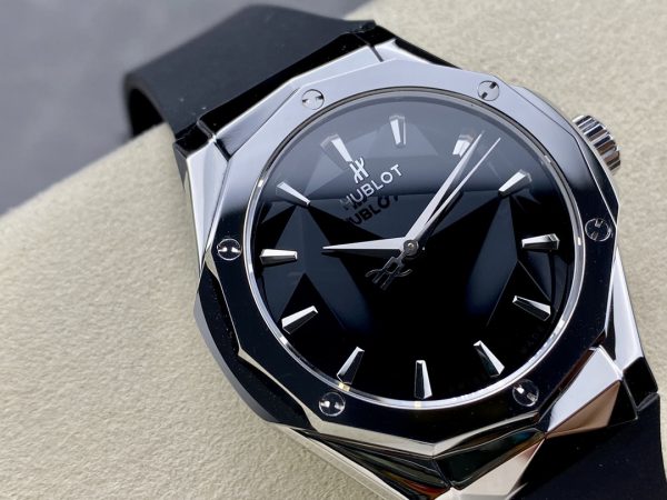 Hublot Classic Fusion 550.NS.2200.RW.ORL20 40 mm – Image 3
