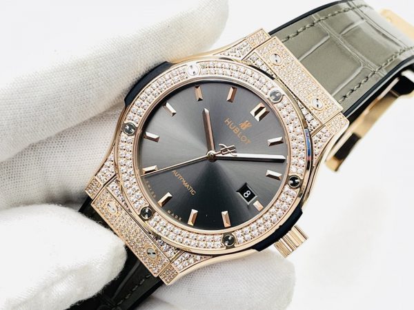 Hublot Classic Fusion 542.OX.1181.LR.1704 42mm – Image 2