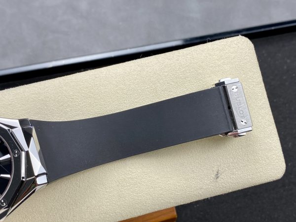 Hublot Classic Fusion 550.NS.2200.RW.ORL20 40 mm – Image 8