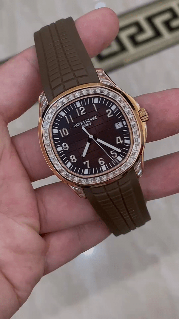 Patek Philippe Aquanaut 5167 300G 010 Noir & Vert & Marron 40mm