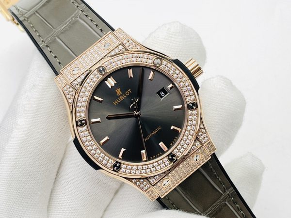 Hublot Classic Fusion 542.OX.1181.LR.1704 42mm – Image 3