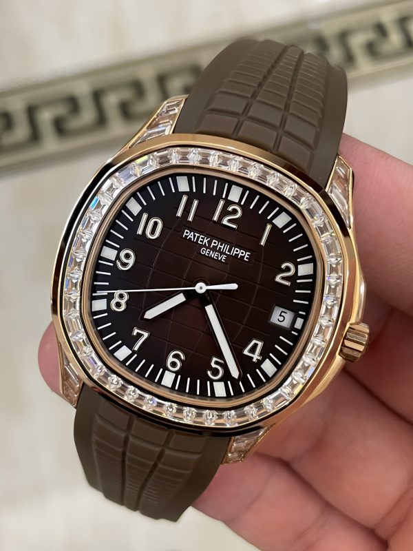 Patek Philippe Aquanaut 5167 300G 010 Noir & Vert & Marron 40mm – Image 8