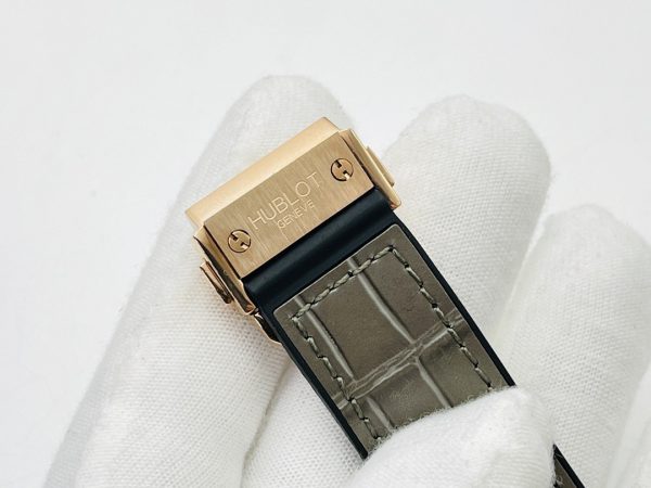Hublot Classic Fusion 542.OX.1181.LR.1704 42mm – Image 9