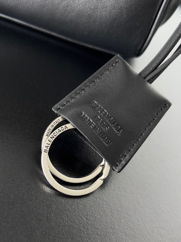 Sac Balenciaga Rodeo Mini en cuir de veau noir – Image 10