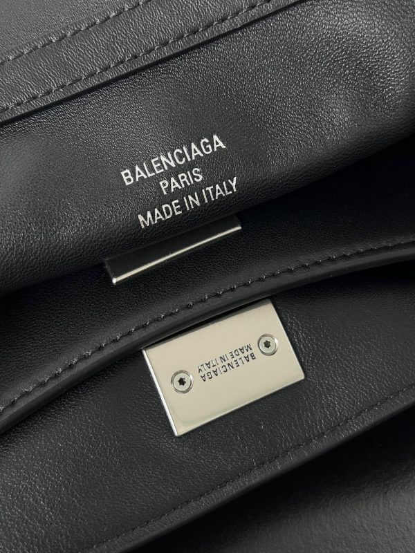 Sac Balenciaga Rodeo Mini en cuir de veau noir – Image 6