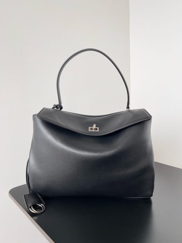 Sac Balenciaga Rodeo taille moyenne en cuir de veau noir – Image 9