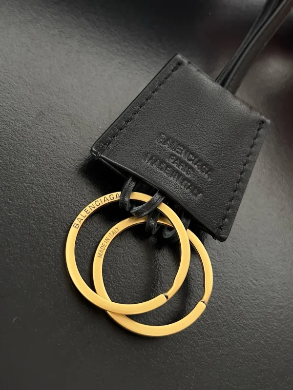 Sac Balenciaga Rodeo Grand modèle en cuir de veau noir – Image 11