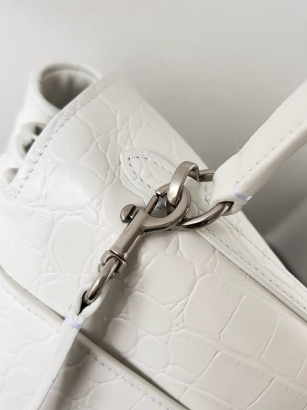 Sac Balenciaga Rodeo Grand modèle en cuir de veau embossé crocodile blanc – Image 7