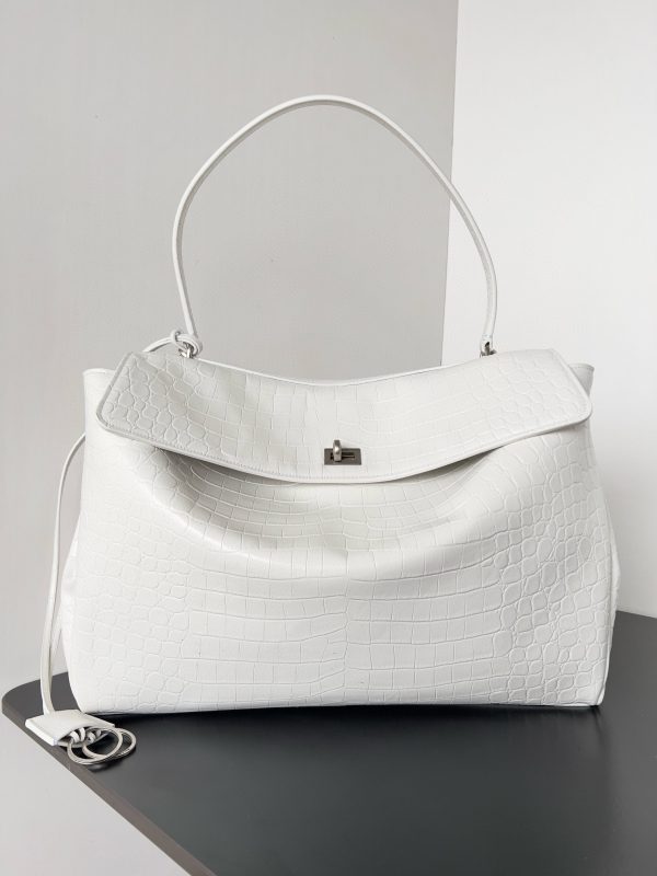 Sac Balenciaga Rodeo Grand modèle en cuir de veau embossé crocodile blanc – Image 2