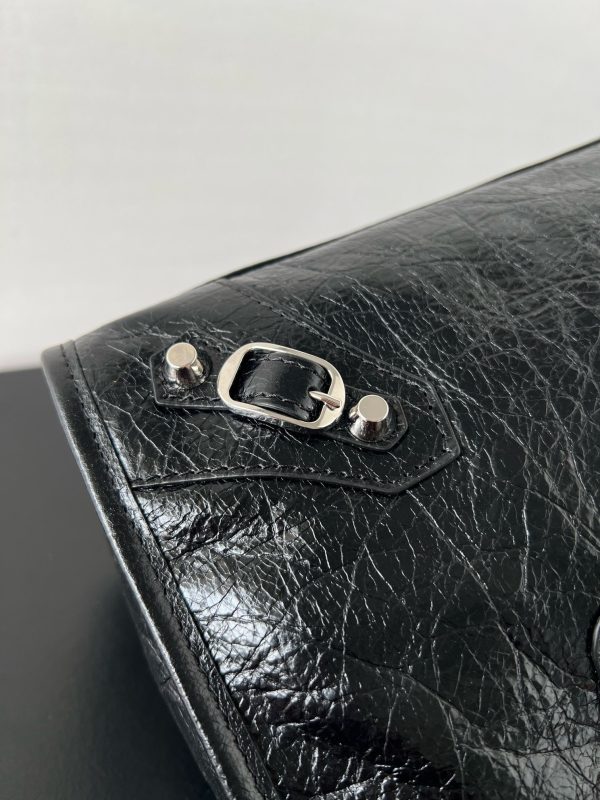 Petit sac Balenciaga Le City en cuir d’agneau Arena noir – Image 3