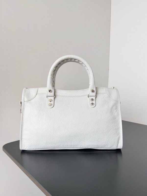 Petit sac Balenciaga Le City en cuir d’agneau Arena blanc – Image 9