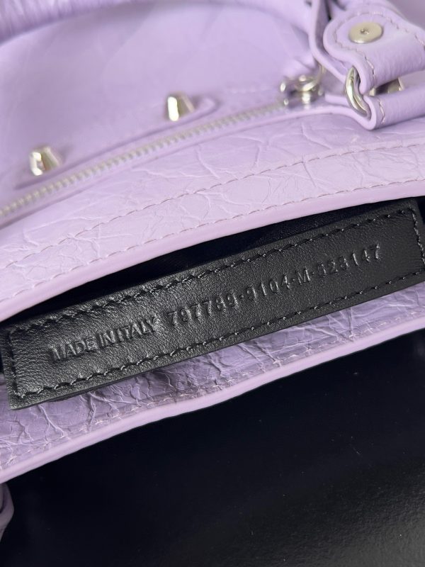 Petit sac Balenciaga Le City en cuir d’agneau Arena lilas – Image 3