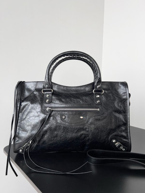 Sac Balenciaga Le City taille moyenne en cuir d’agneau Arena noir – Image 6