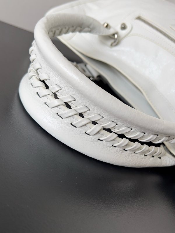 Sac Balenciaga Le City taille moyenne en cuir d’agneau Arena blanc – Image 8