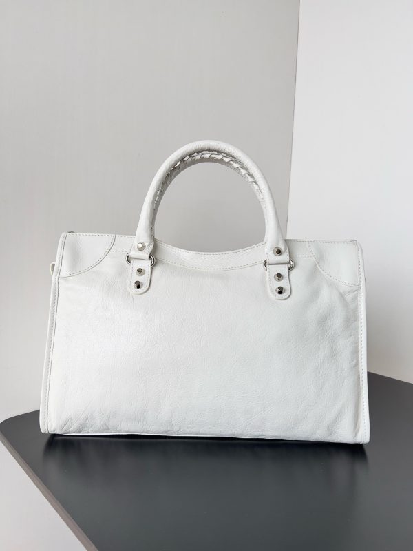 Sac Balenciaga Le City taille moyenne en cuir d’agneau Arena blanc – Image 3