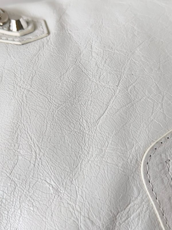 Sac Balenciaga Le City taille moyenne en cuir d’agneau Arena blanc – Image 10