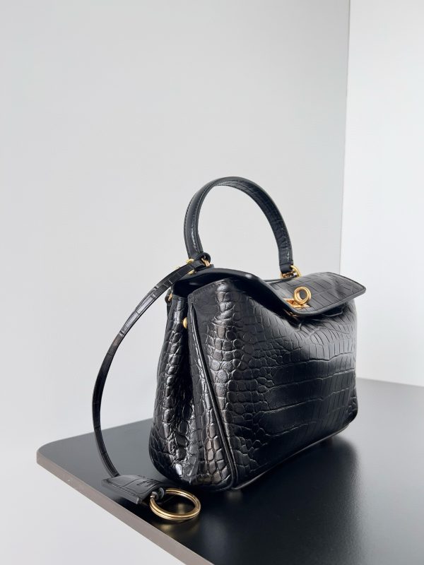 Sac Balenciaga Rodeo Mini en cuir de veau embossé crocodile noir – Image 5
