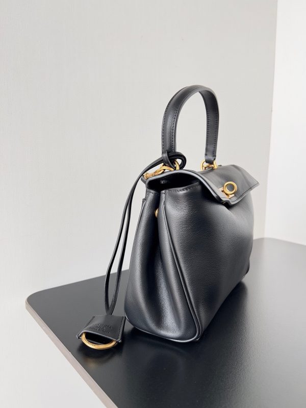 Sac Balenciaga Rodeo Mini en cuir de veau noir – Image 4