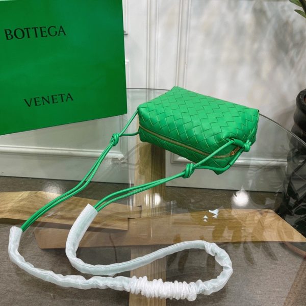 Faux Petit Sac Bottega Veneta Loop en Vert – Image 8
