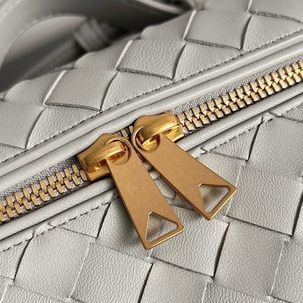 Faux vanity case Bottega Veneta Bang Bang en Ivoire – Image 7
