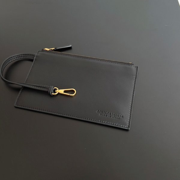 Réplique du sac Bottega Veneta Cabat Mini en cuir d’agneau intrecciato noir – Image 3