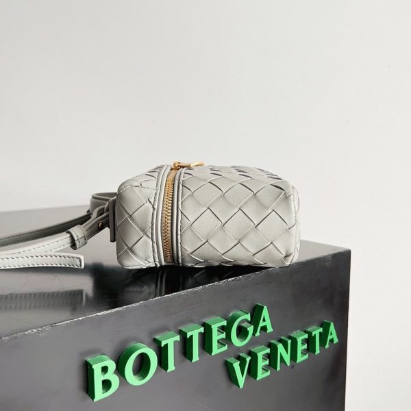 Faux vanity case Bottega Veneta Bang Bang en Ivoire – Image 3