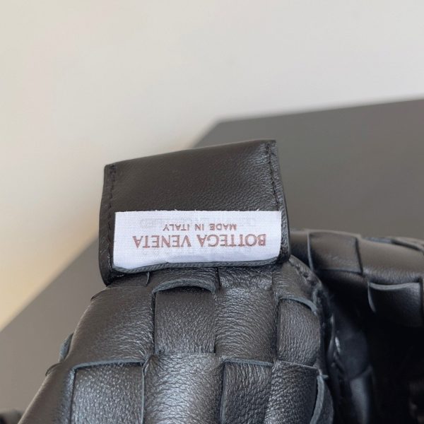 Faux petit sac Bottega Veneta Sardine en Noir – Image 10