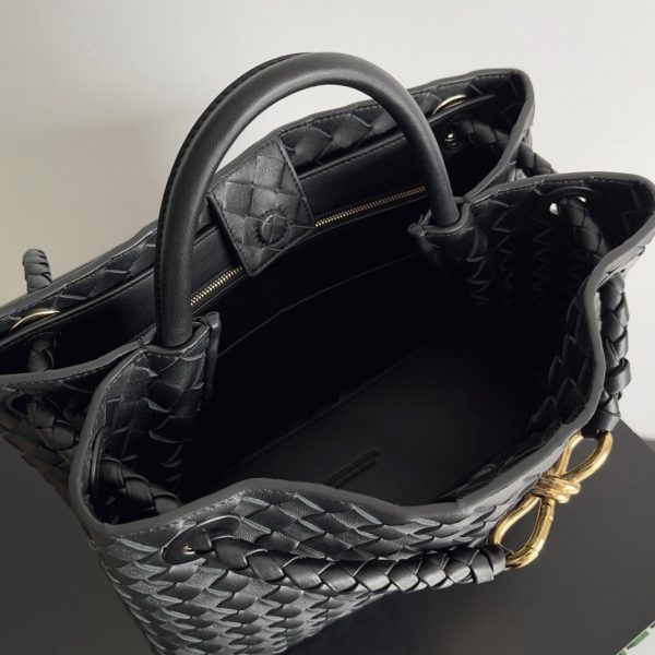 Faux sac Bottega Veneta Andiamo moyen en Noir – Image 6
