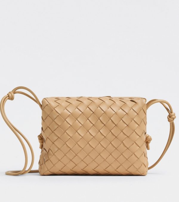 Réplique Petit Sac Bottega Veneta Loop en Amande