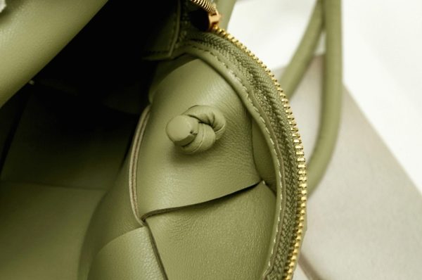 Faux petit sac Bottega Veneta Cassette Camera en Travertine – Image 2