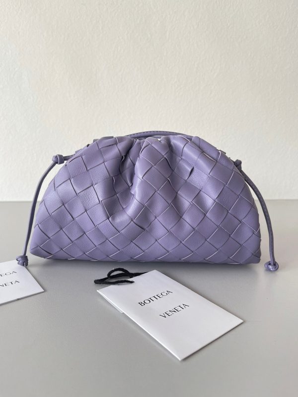 Contrefaçon sac Bottega Veneta Mini Pouch avec bandoulière en Wisteria – Image 8