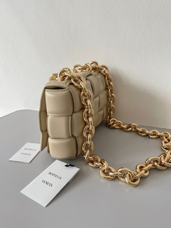 Fausse Bottega Veneta Chain Cassette en Porridge – Image 8