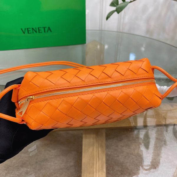 Faux Petit Sac Bottega Veneta Loop en Orange – Image 10