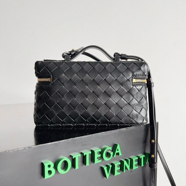 Imitation vanity case Bottega Veneta Bang Bang en Noir – Image 10
