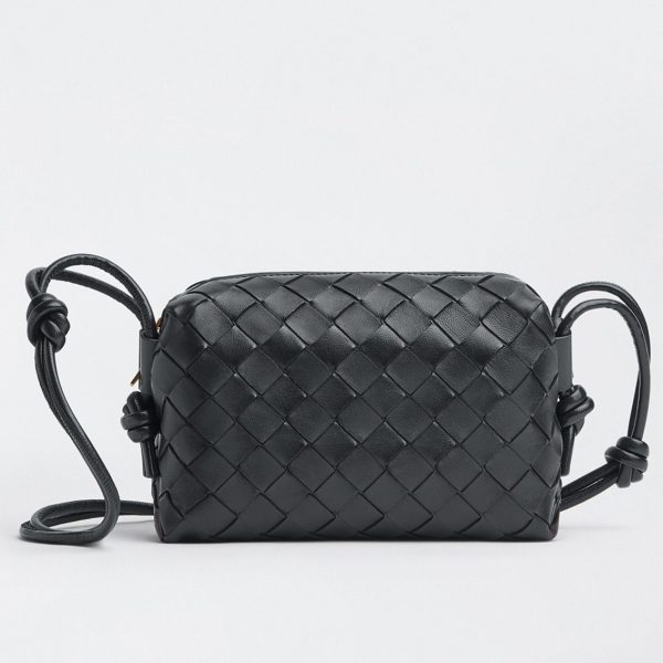 Faux Mini Sac Bottega Veneta Loop en Noir
