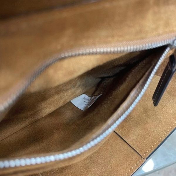 Contrefaçon du sac Bottega Veneta Arco Small en cuir de veau intrecciato noir – Image 7