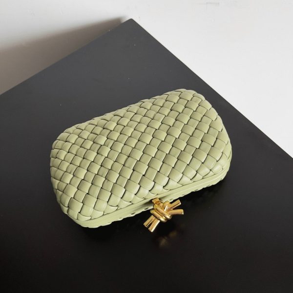 Faux minaudière Bottega Veneta Knot en Travertine – Image 4
